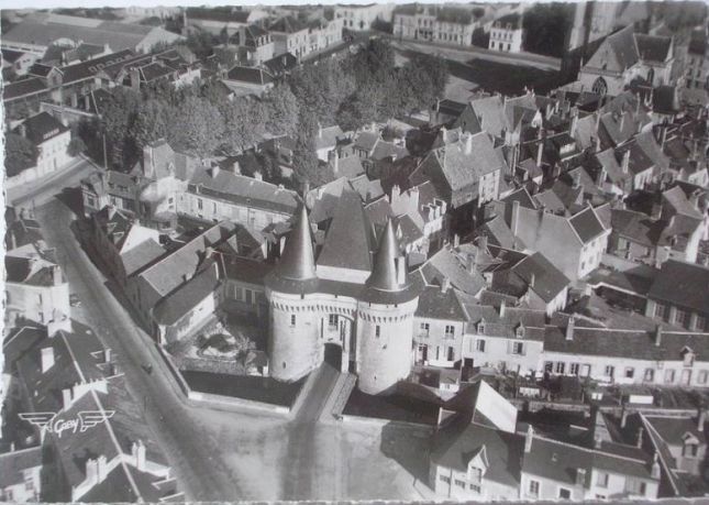 D72_La-Ferte-Bernard_Porte_Saint-Julien_001